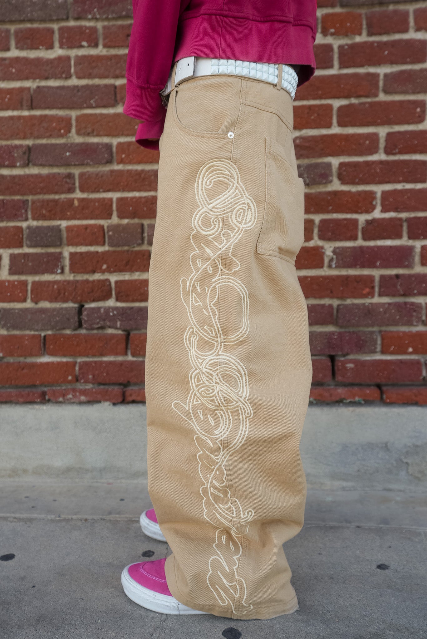 khakis [limited sizes]