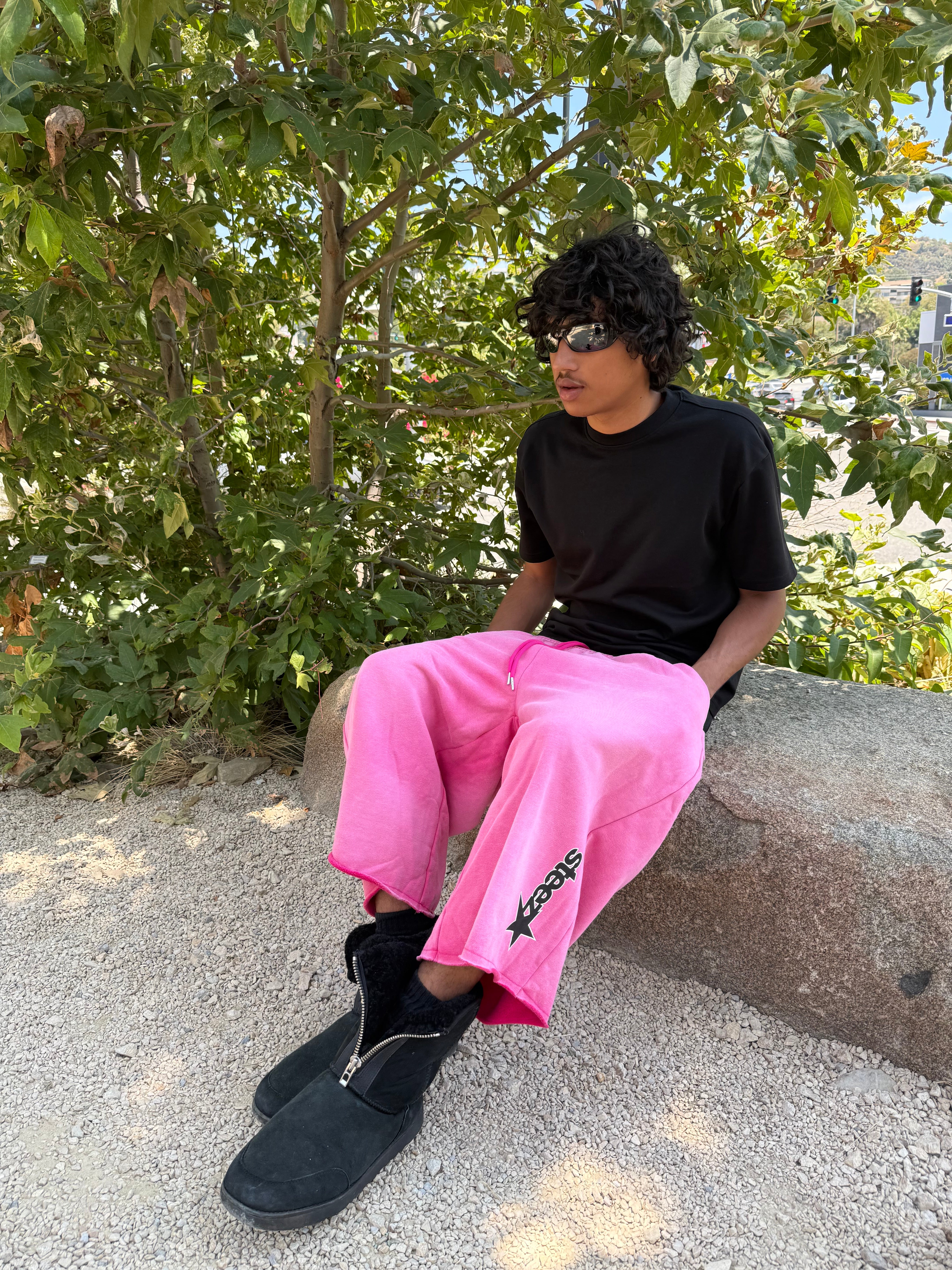 pink sweatshorts [preorder]