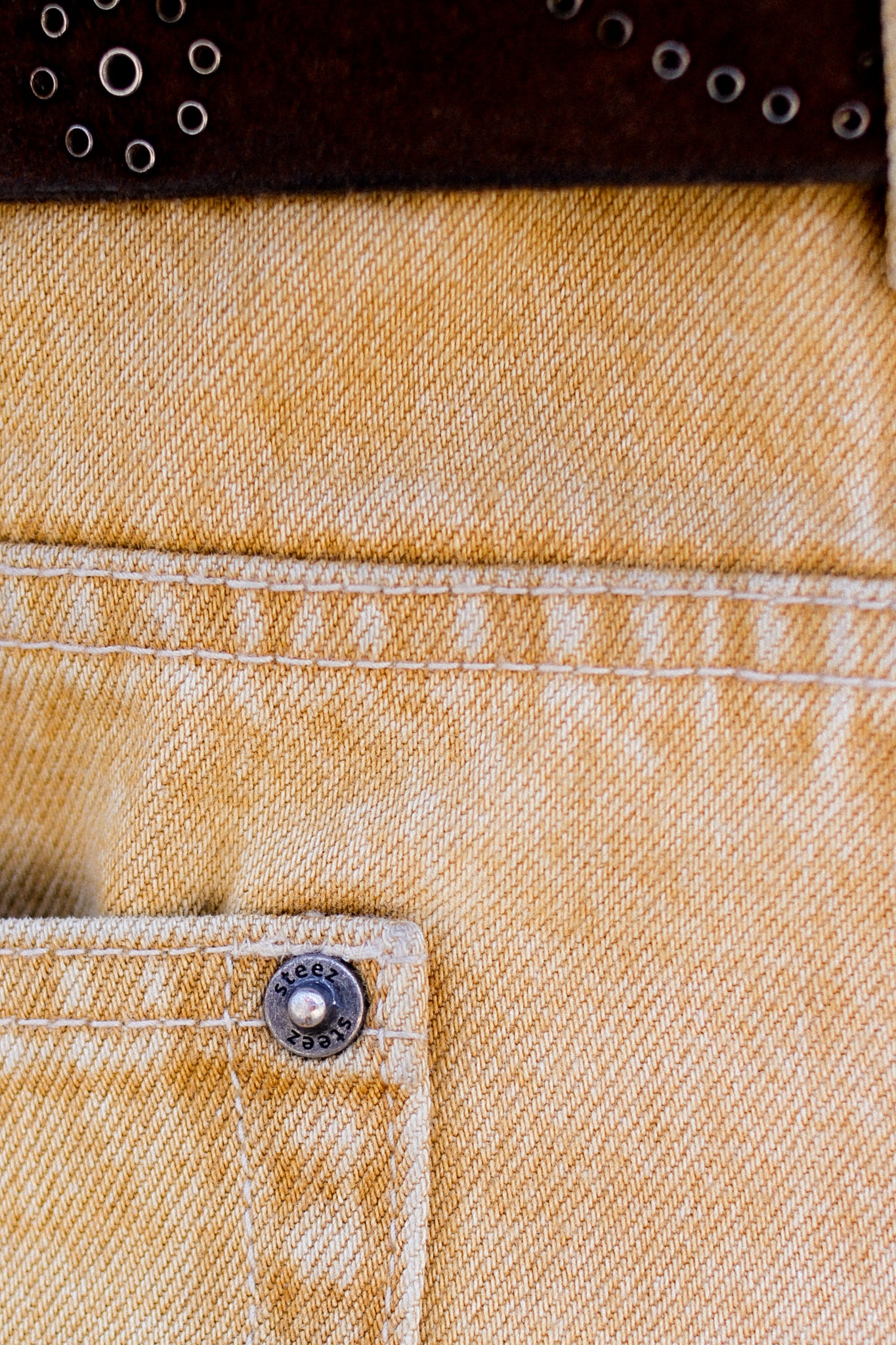 beige double knee denim [sold out]